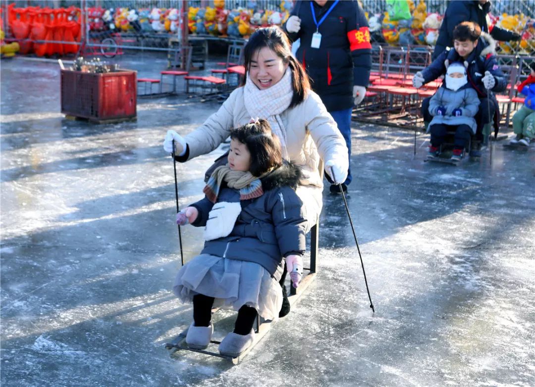 北海冰场正式开门迎客,清代皇家"冰嬉"再现西城!