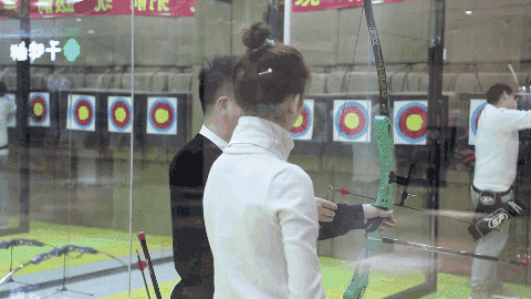39元射箭套餐:60分钟 不限支数射箭 专业教练指导 专用竞技反曲弓