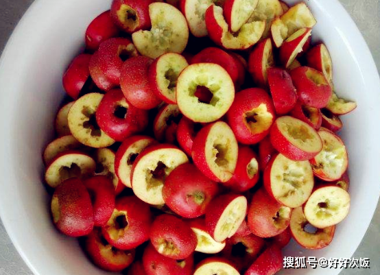 怎么做山楂罐头好吃不酸 434db684635a418d95a218ff05ae0cd2.png