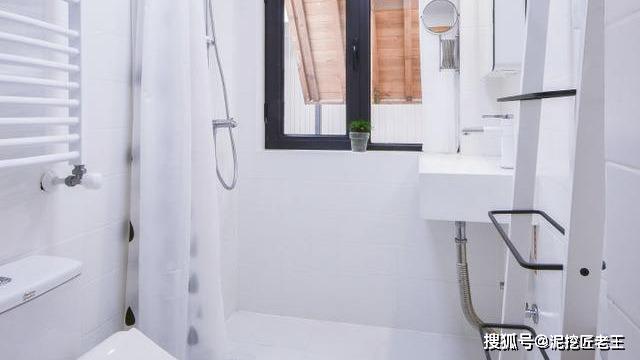 如何做厕所吊顶排水 556c1556654841f5ae3594f8808ff39f.jpeg