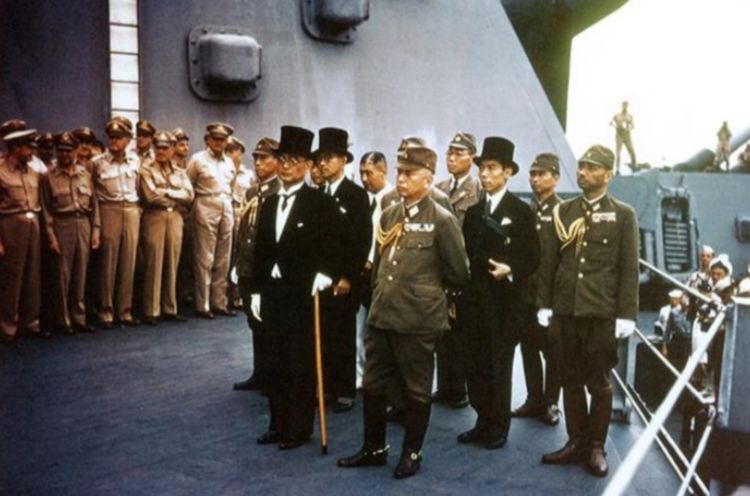 日本是什么时候向中国发起投降 5e428ed935a14e03a290decfd897a489.jpeg