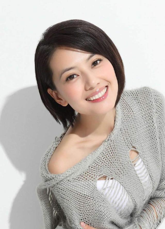 细数娱乐圈那些重没整过容美女明星,看看有没有你的偶像