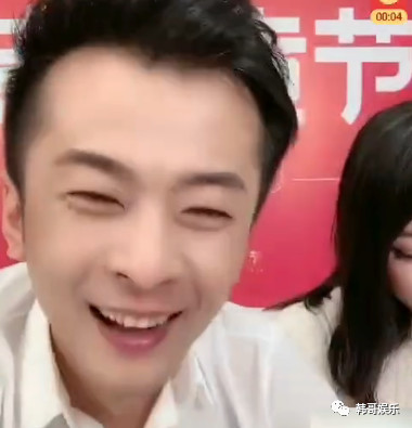 天道不在后散打一哥位置不保,辛巴约方丈过年聚餐 作者: 来源:网红大事件爆料 天道不在后散打一哥位置不保,辛巴约方丈过年聚餐 作者: 来源:网红大事件爆料