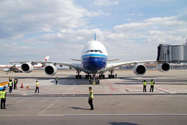 是时候说再见了空中巨无霸a380双层客机黯然退场