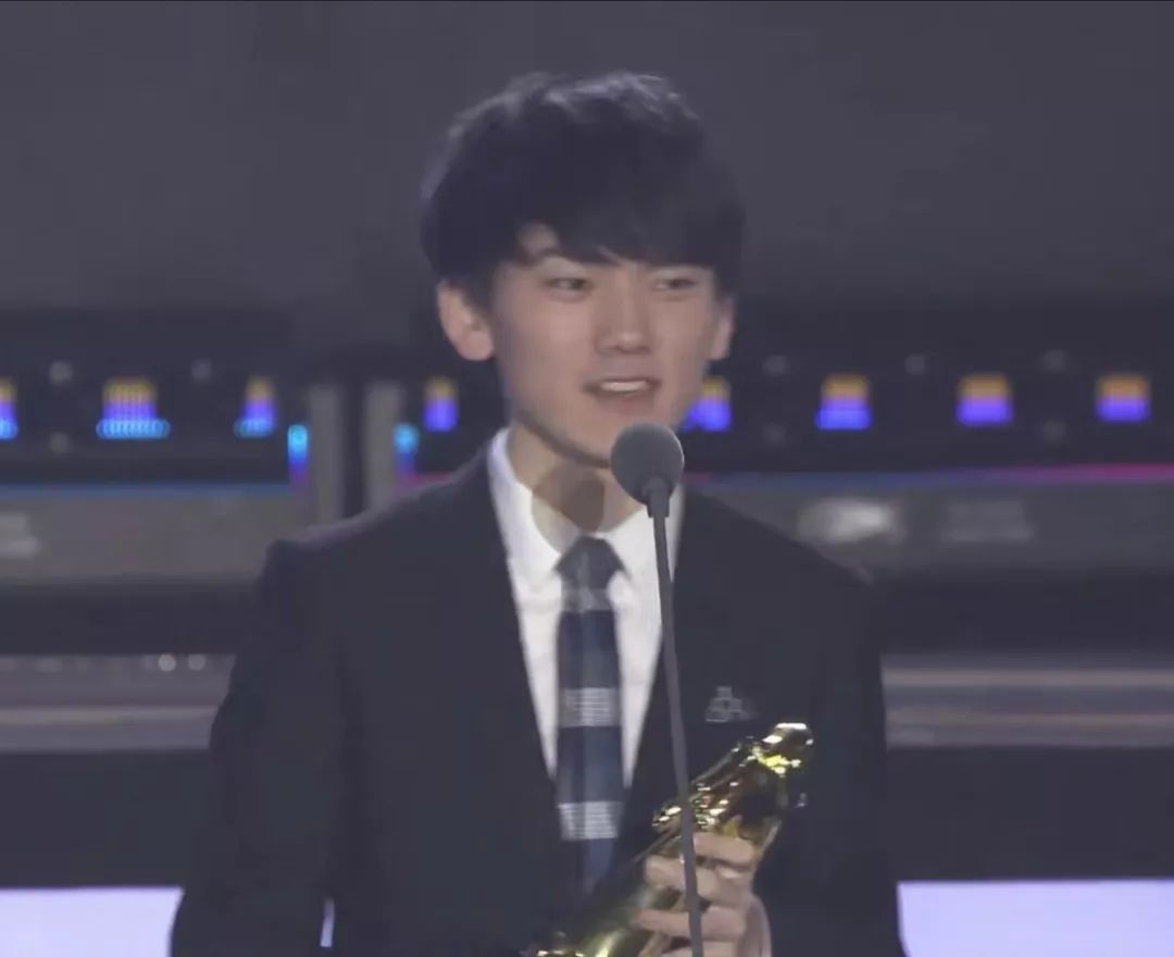 c位专刊如果你要夸jackeylove可永远别夸他颜值担当