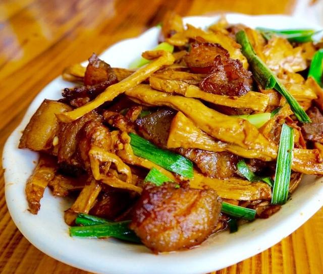 家常菜:三鲜菌菇汤,春笋红烧肉,山楂烧肉,糖醋巴沙鱼