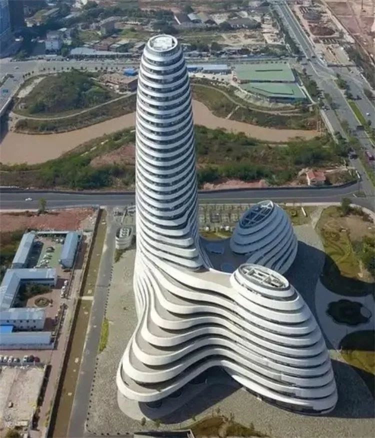 2019年度中国十大最丑建筑出炉!重庆第一，贵州第二!