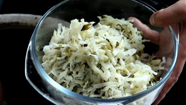 怎样腌酸菜好 ff877e2d385b4015903f543661fa55da.jpeg