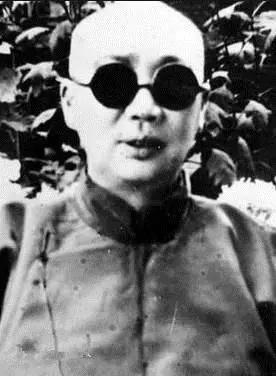 黄花|她是太监总管的妻子，虽黄花大闺女，却死心塌地，晚年被佣人照顾