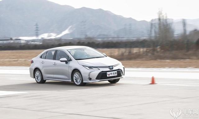 伊兰特和轩逸哪个值得推荐 3e03a8a755e3443fbf32901df9a8aacc.jpeg