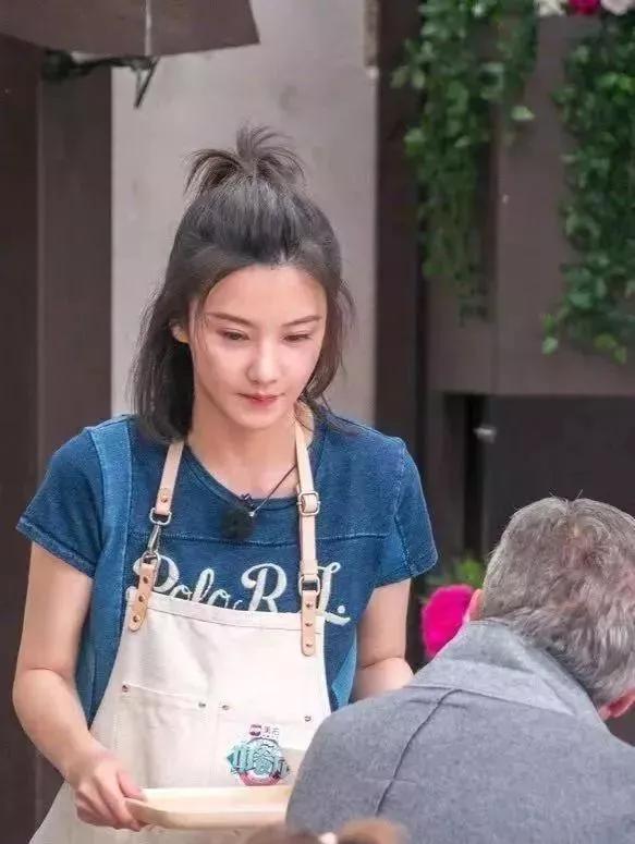 以前多有辨识度的脸啊,现在怎么也成流水线网