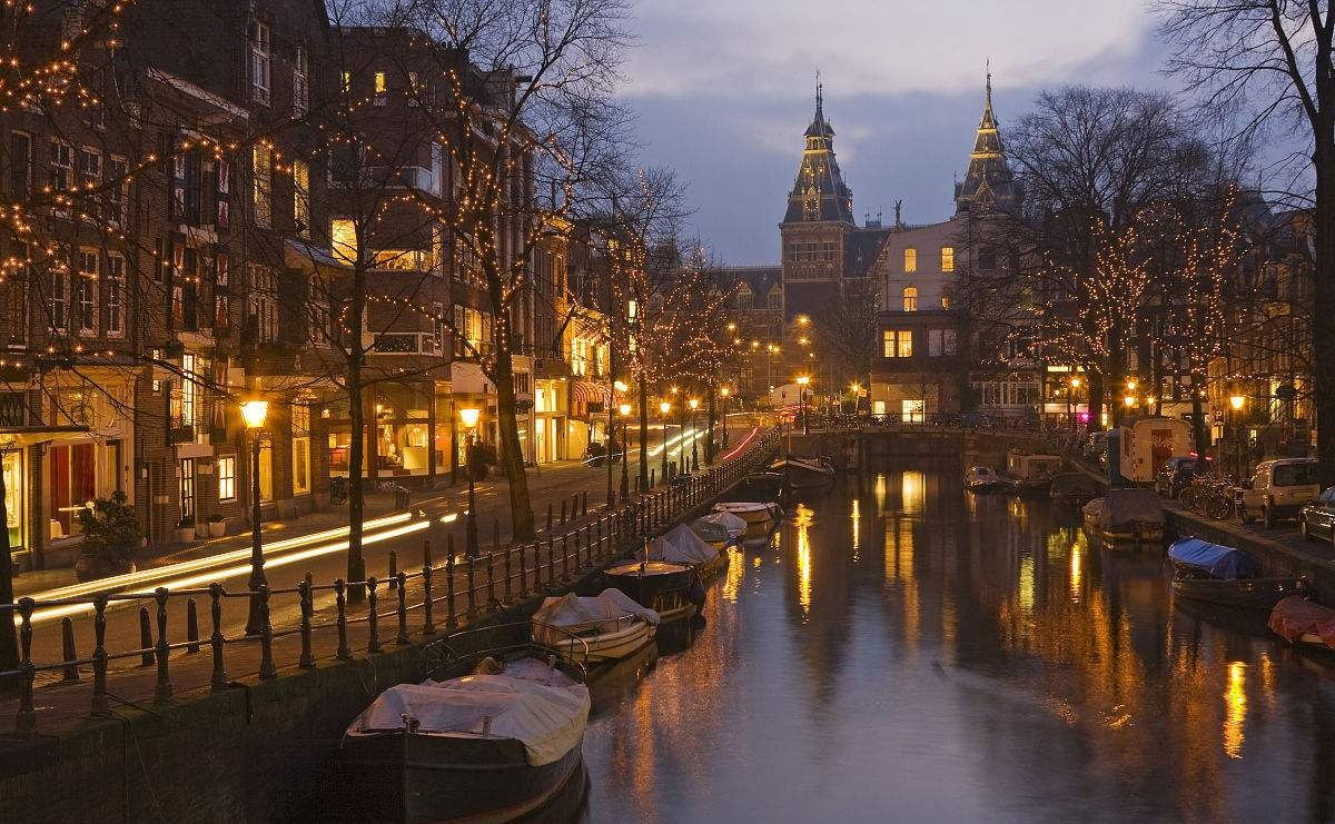 性交易gdp_加州3300按摩院收入超 8亿 违法交易偷运妇女卖淫...(2)