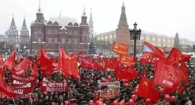 普京20年风雨路：强人政治如何改写俄罗斯命运