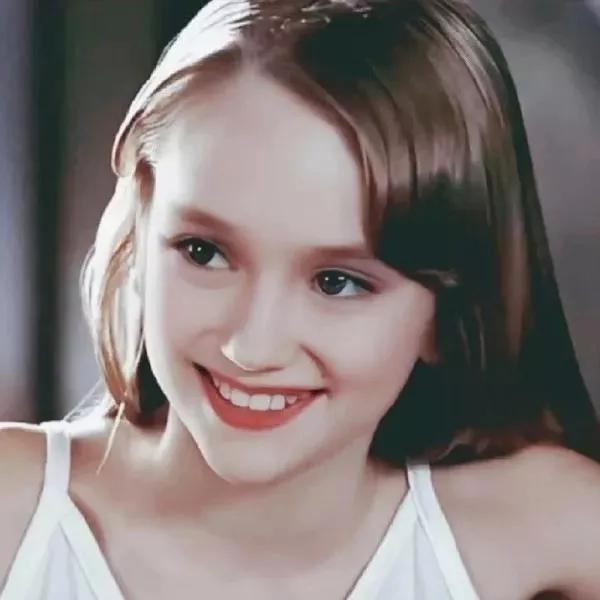 最美的头像美女 6b81473ba517443ea3cf94a3dba909f5.jpeg