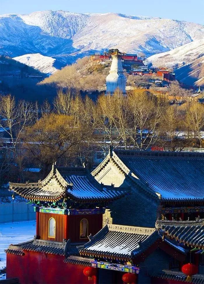 原创2020年第一场雪五台山又美出了天际