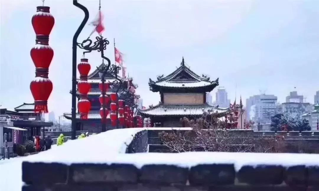 这是被玄奘法师守候的雪中大雁塔!