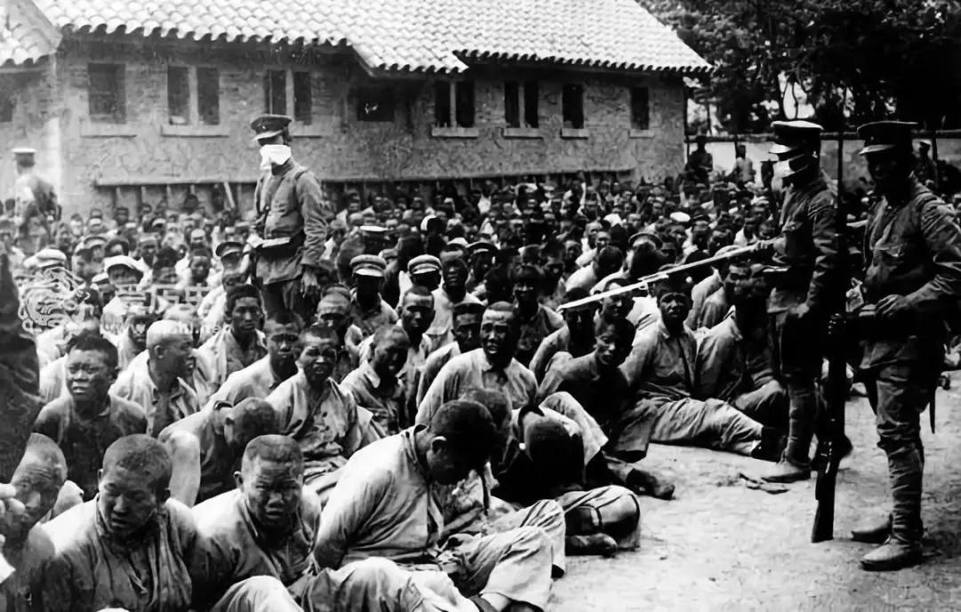 蒋介石|1945审判日本战犯时，蒋介石为何要亲自下令必须枪毙此人？