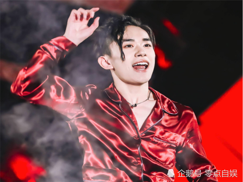 易烊千玺玊尔演唱会 23bc5bea0f244b71a8332cecdc5d7886.png