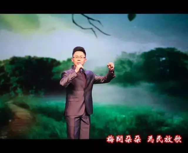 青·时刻丨做学者型京剧演员——马力