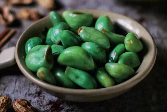 辣椒50块钱两个鸡蛋猜个成语_火跟山猜个成语(2)