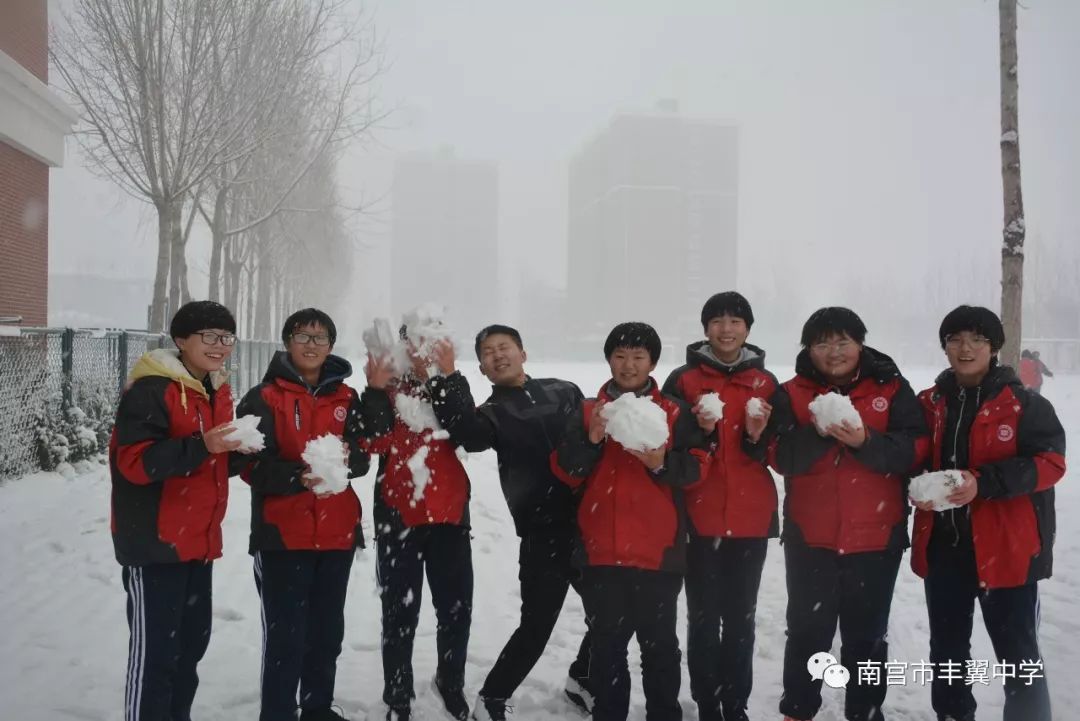 【南宫丰翼中学】:有的放矢引领成长,齐心协力推动教研