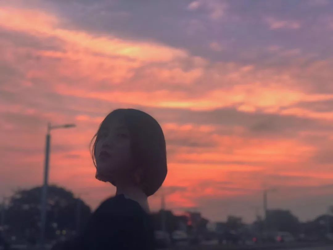 另一个世界是什么样子图片 985656c79d82402a9b116b9f48a7e860.jpeg