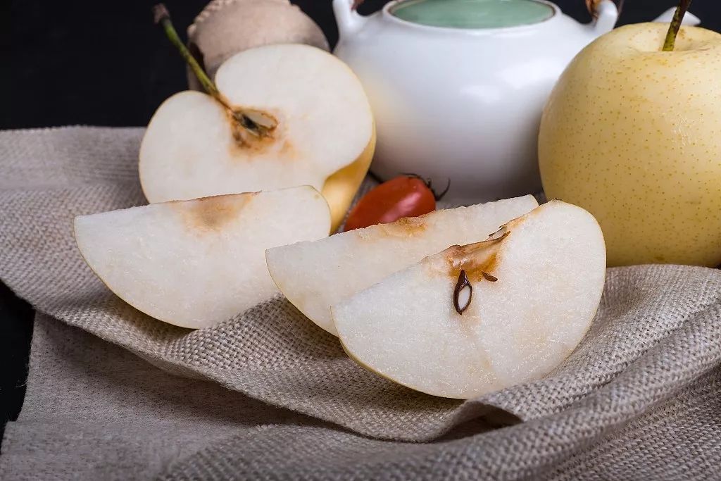 吃什么东西养肺最好的 b292af1bc7a44ab180e3d863004da410.jpeg