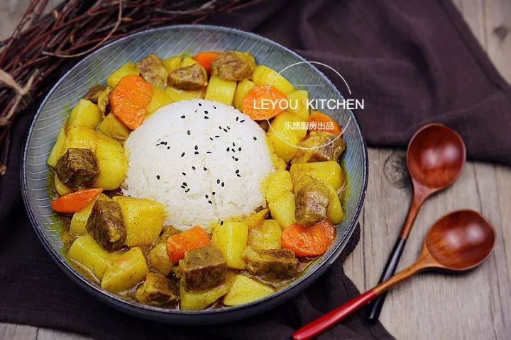  深夜食堂：5种牛肉做法，冬天这样吃很温暖···