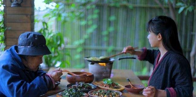 网红背后成功不能复制:李佳琦年赚2亿,李子柒1.6亿