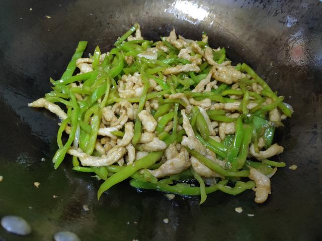 炒肉丝需要提前腌制吗 19c405cc65bb4730988059666ad3bff0.jpeg