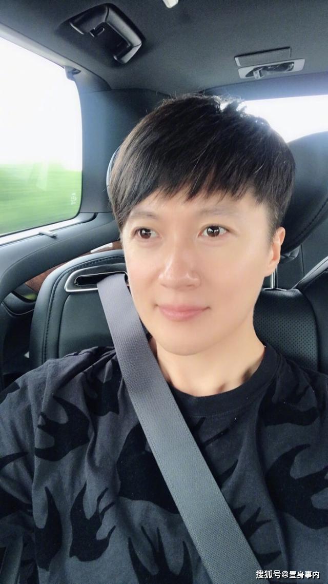 什么是生活照和家庭照 251e462f5b004ada9dc2ad94dc5dc1ca.jpeg