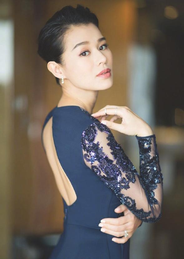 胡杏儿曾被骂"最丑港姐",为演戏增肥40斤,拼命三娘本尊