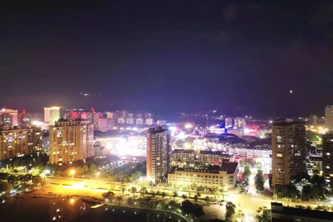 无人机眼中的天台县城夜景竟如此璀璨!