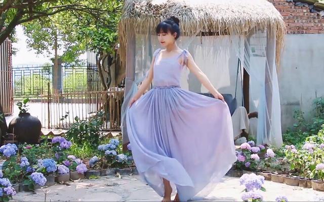 网红背后成功不能复制:李佳琦年赚2亿,李子柒1.6亿