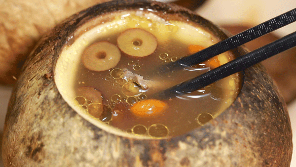 广州这4家老字号炖汤铺，卖出的汤加起来，能绕地球10圈！_