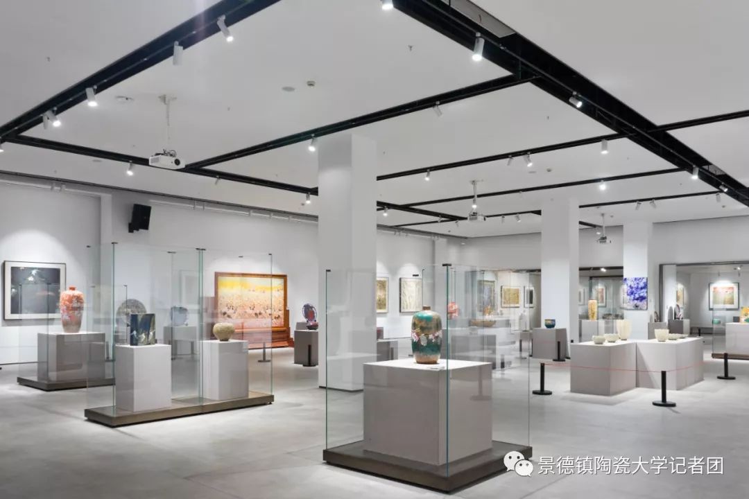 视频图集宁钢上海陶瓷艺术馆部分作品展示