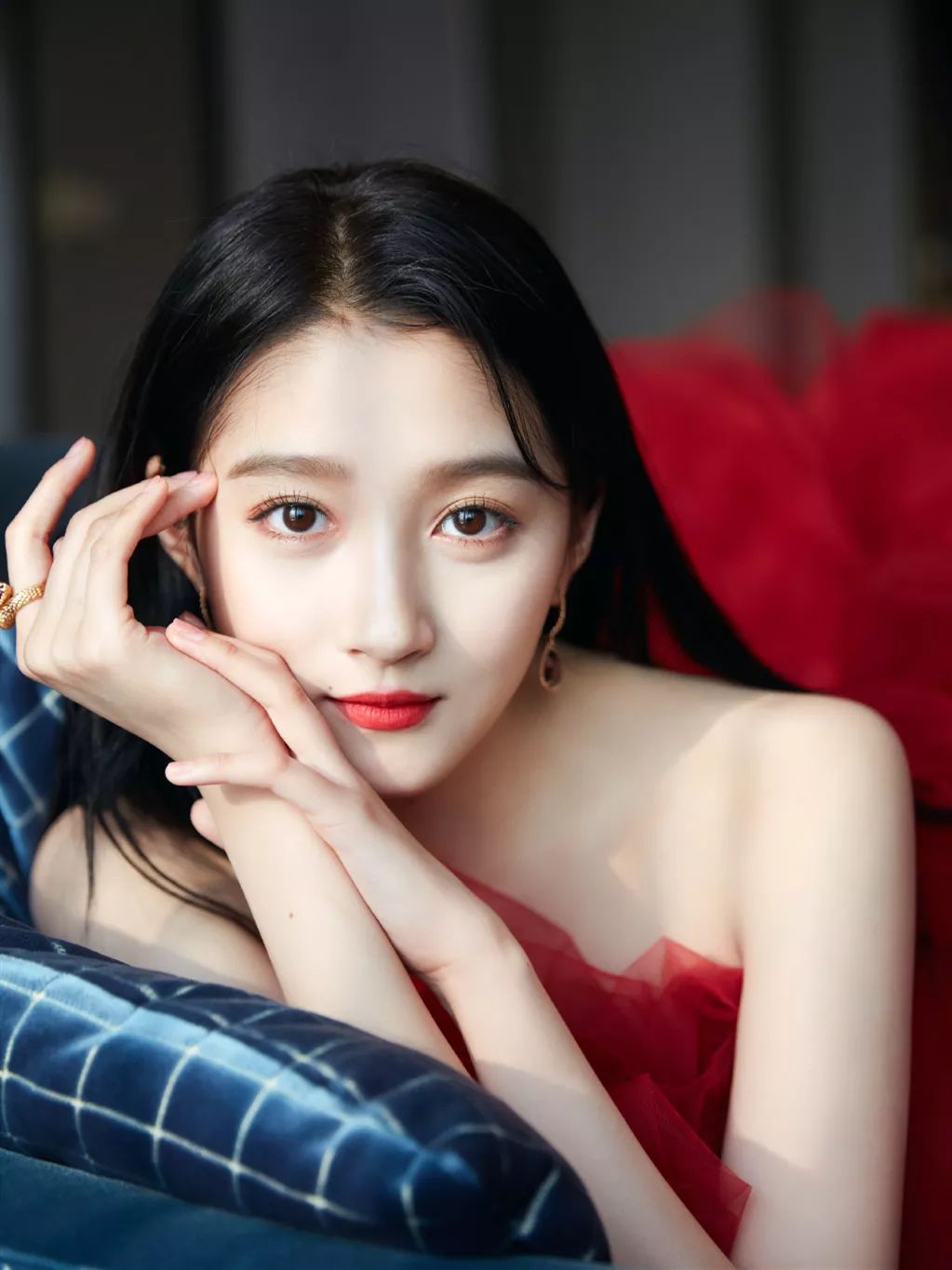 懂小姐 | 郑爽素颜上热搜,女明星的素颜究竟差别在哪?