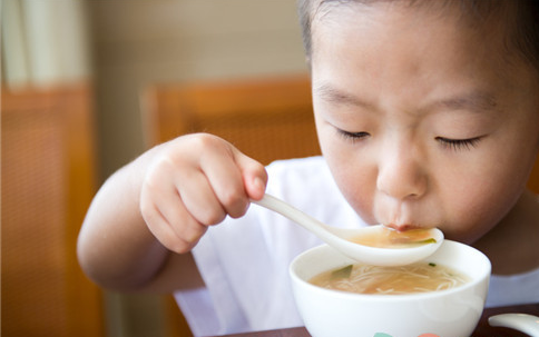 「靠谱育儿说」这种毁免疫的肉，孩子易吃出病，很多人再吃，自查看看你家有吗