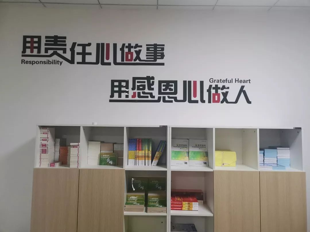 人均伙食费_苏芒回应伙食费争议(3)