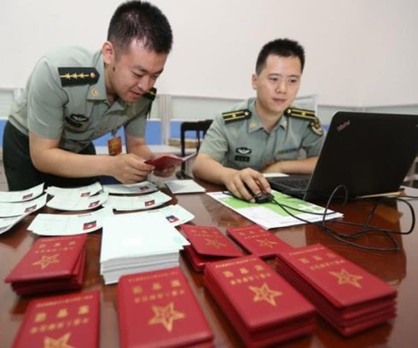 军队文职人员是属于什么编 db93773a553c40e1859c1d44e2c565ac.jpeg