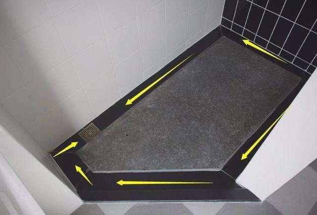 卫生间地面不要再贴瓷砖了，第一次见这种设计，太聪明了！: