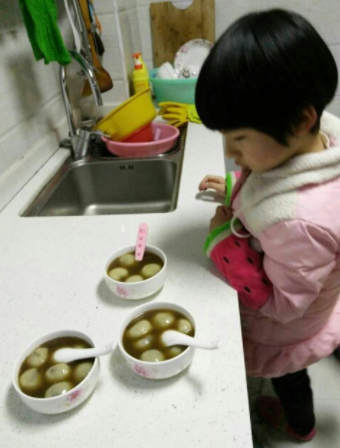 育儿趣乐园@劝告：大雪过后，3物少给孩子吃，伤了脾胃，容易生病还不长高