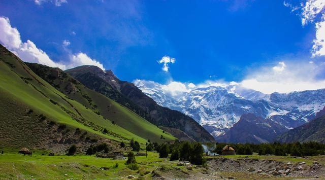 西藏最高楼情况 ff93405ae7a740379a3e9709b22320bd.jpeg