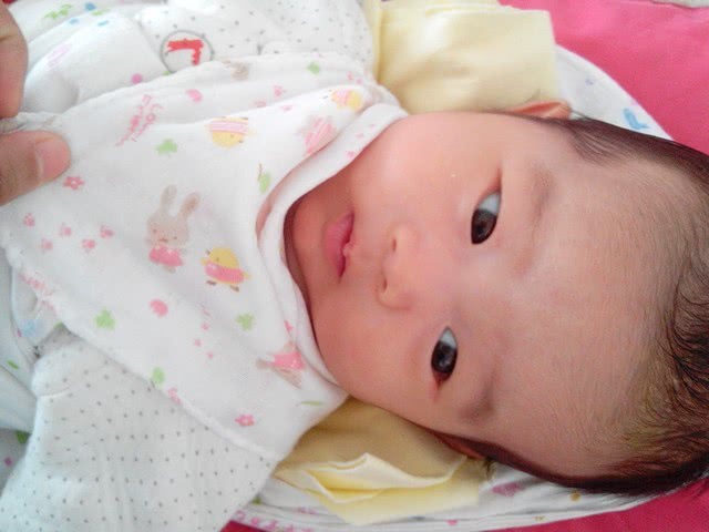 婴儿吃手是常见现象吗 1159e9035e324f0dbf697177de0c50be.jpeg