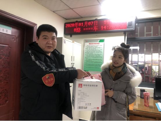 【图说公交事】周四好,新闻早班车来啦!