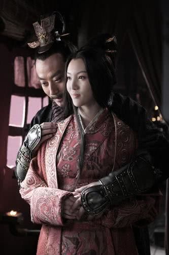 邓伦唯一承认的前女友，走红指出就被雪藏，复