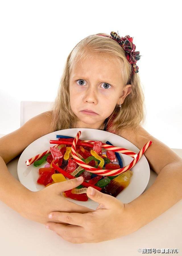 孩子身体出现4个信号，可能是吃糖过量了，每天提防这些游离糖|