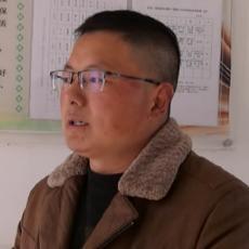 河间记县人大代表西王镇管坝民族学校校长许朝斌