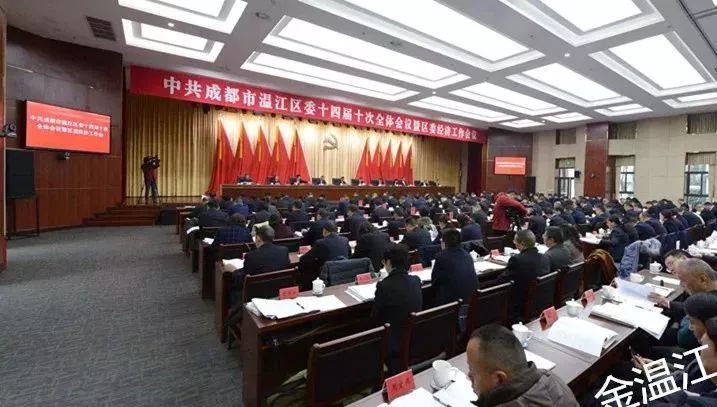 2019年经济工作的总量_2015中国年经济总量