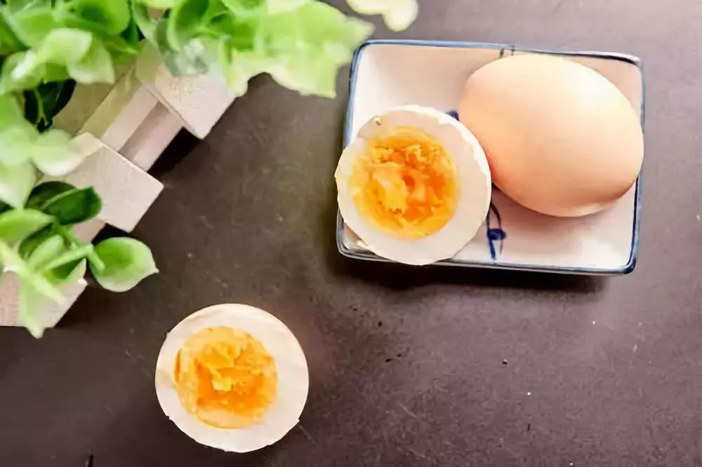 科普鸡蛋生吃真的好吗
